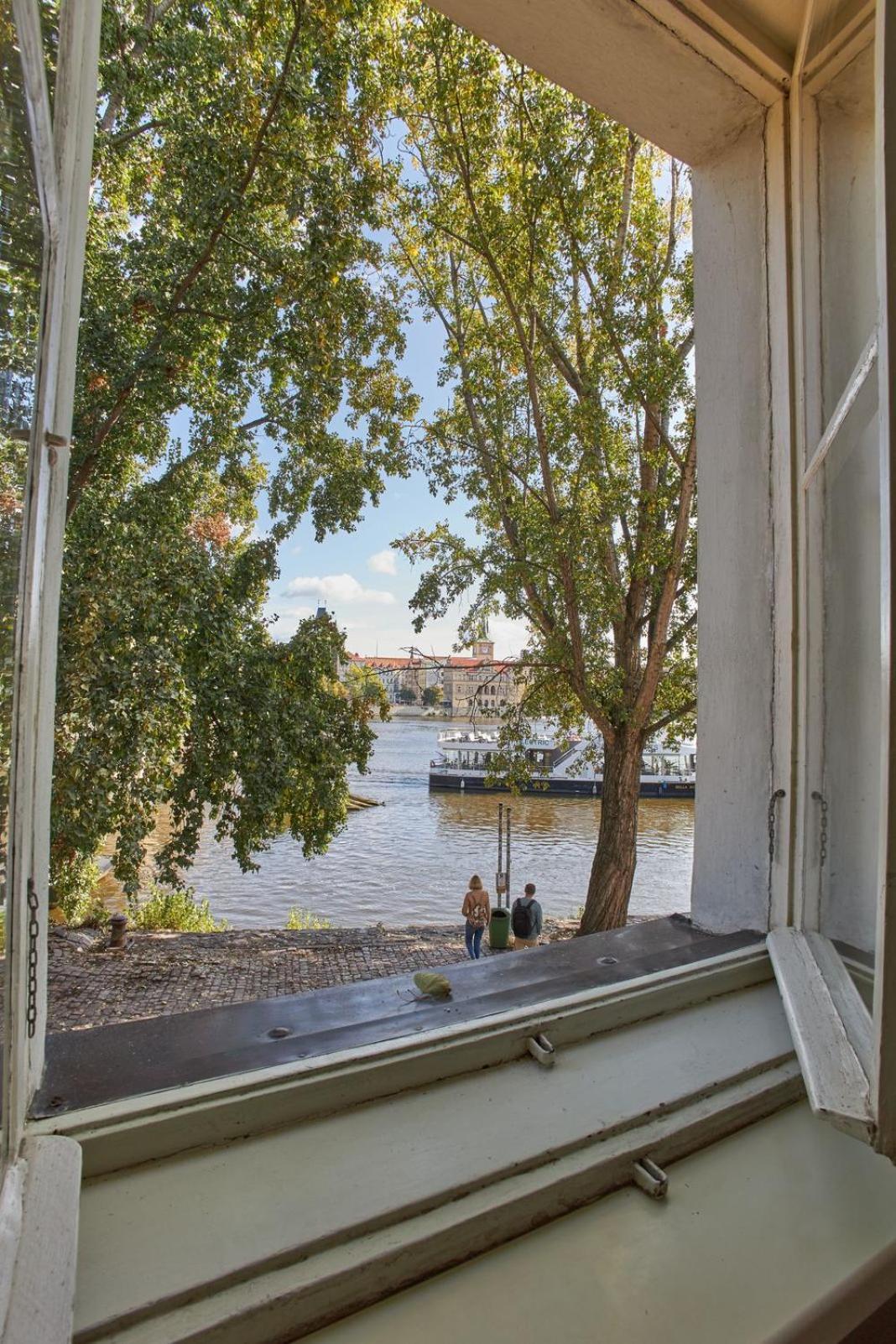River View Residence By Charles Bridge براغ المظهر الخارجي الصورة