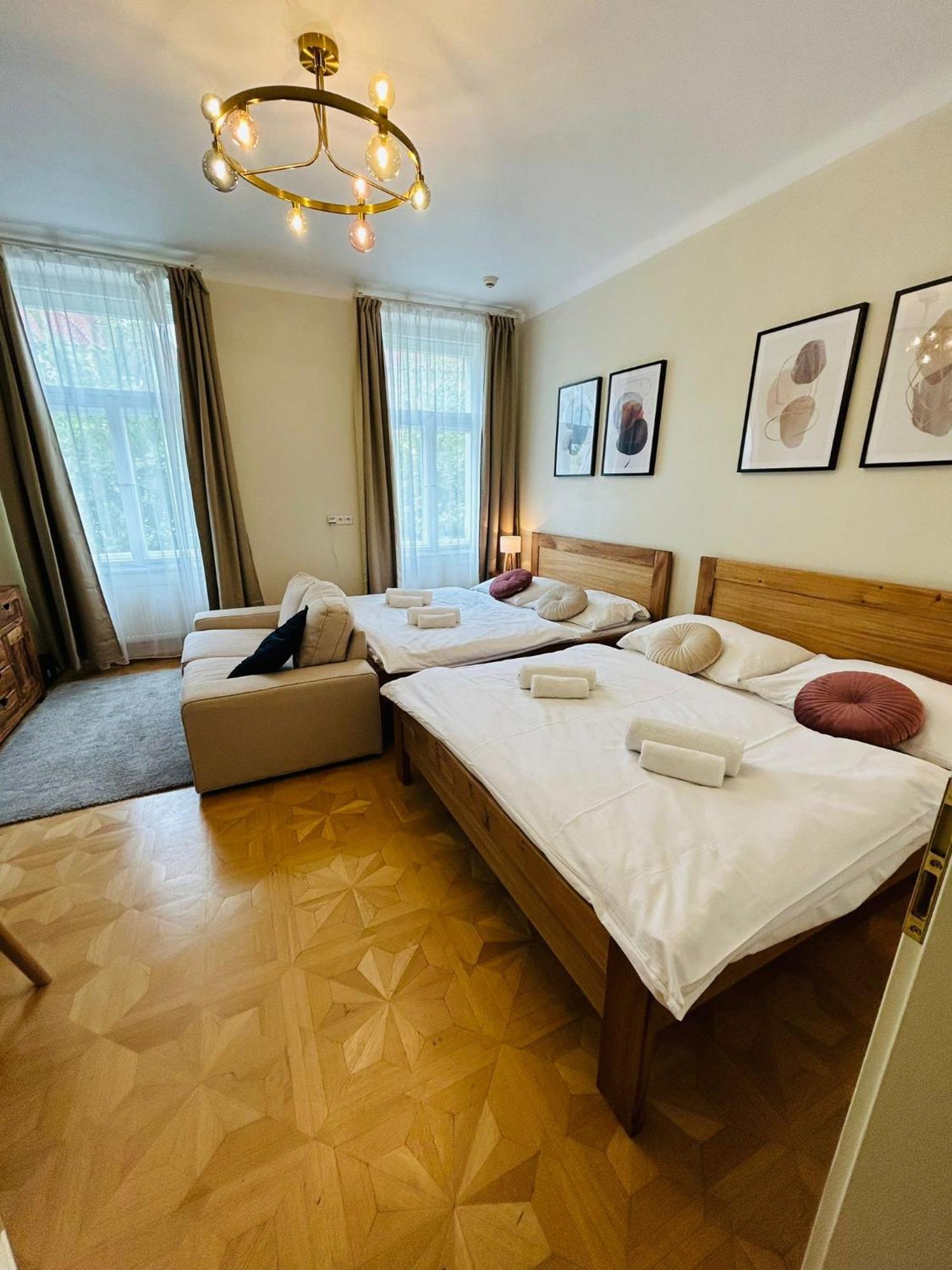 River View Residence By Charles Bridge براغ المظهر الخارجي الصورة